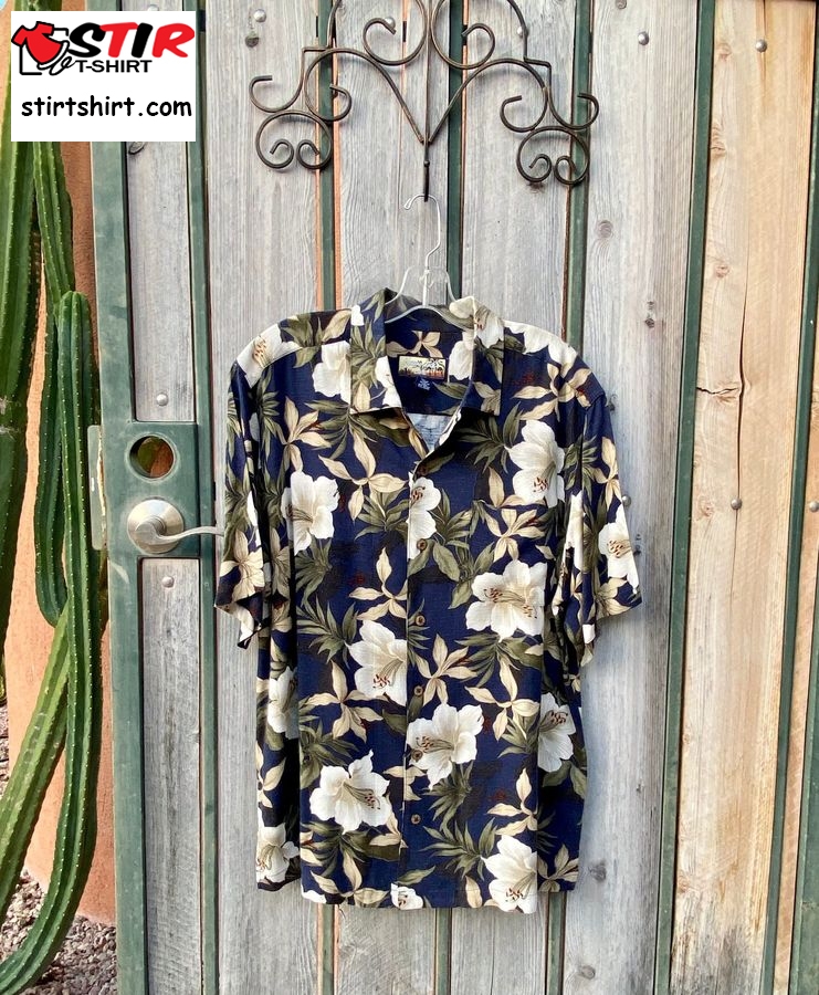 90S Havana Jacks Cafe Hawaiian Shirt Navy Background Tropical Florals Coconut Wood Buttons Size L  80s  Fashion