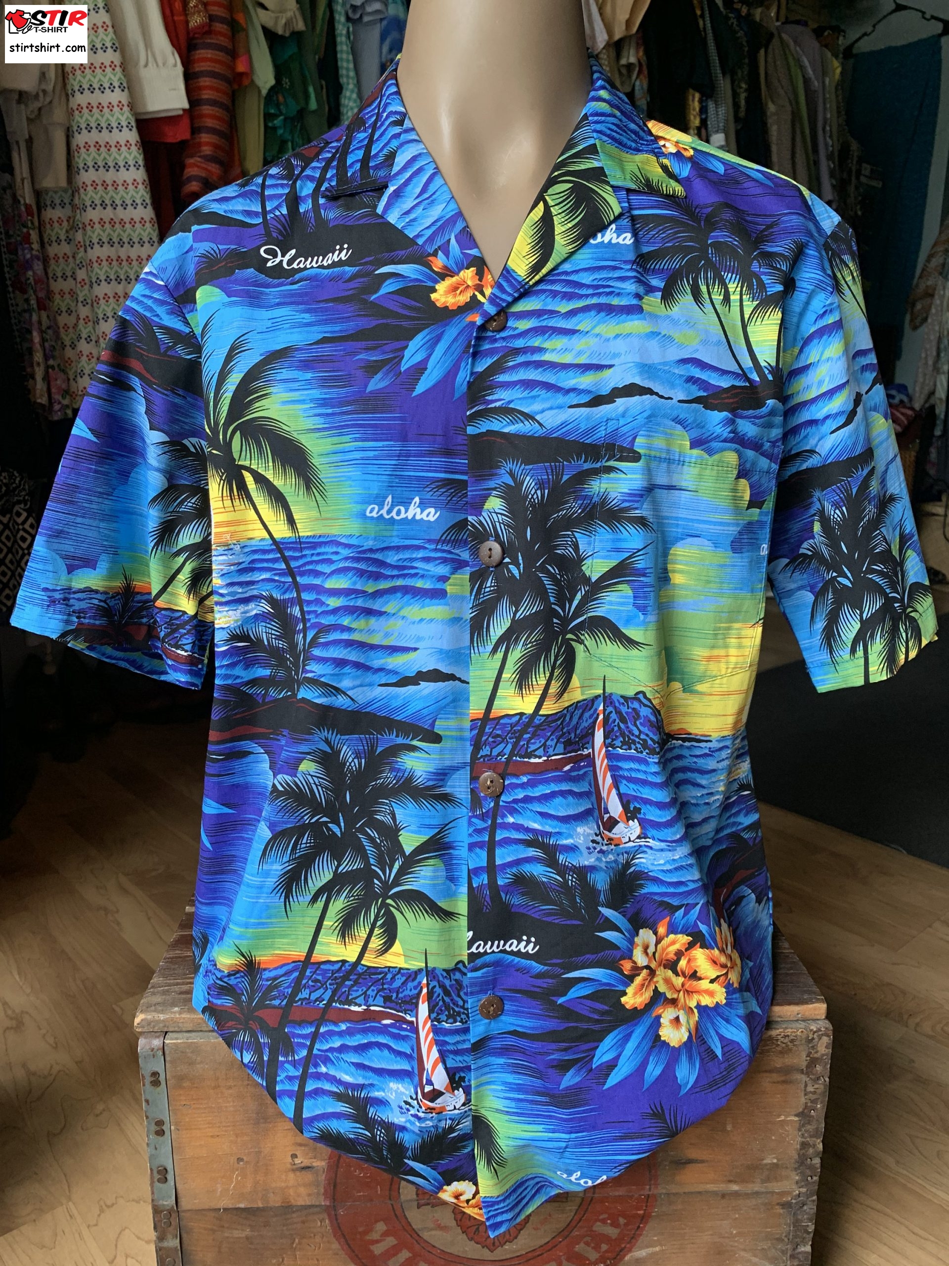 Clash Dayton Vintage Aloha Hawaiian Shirt  Vintage  Brands