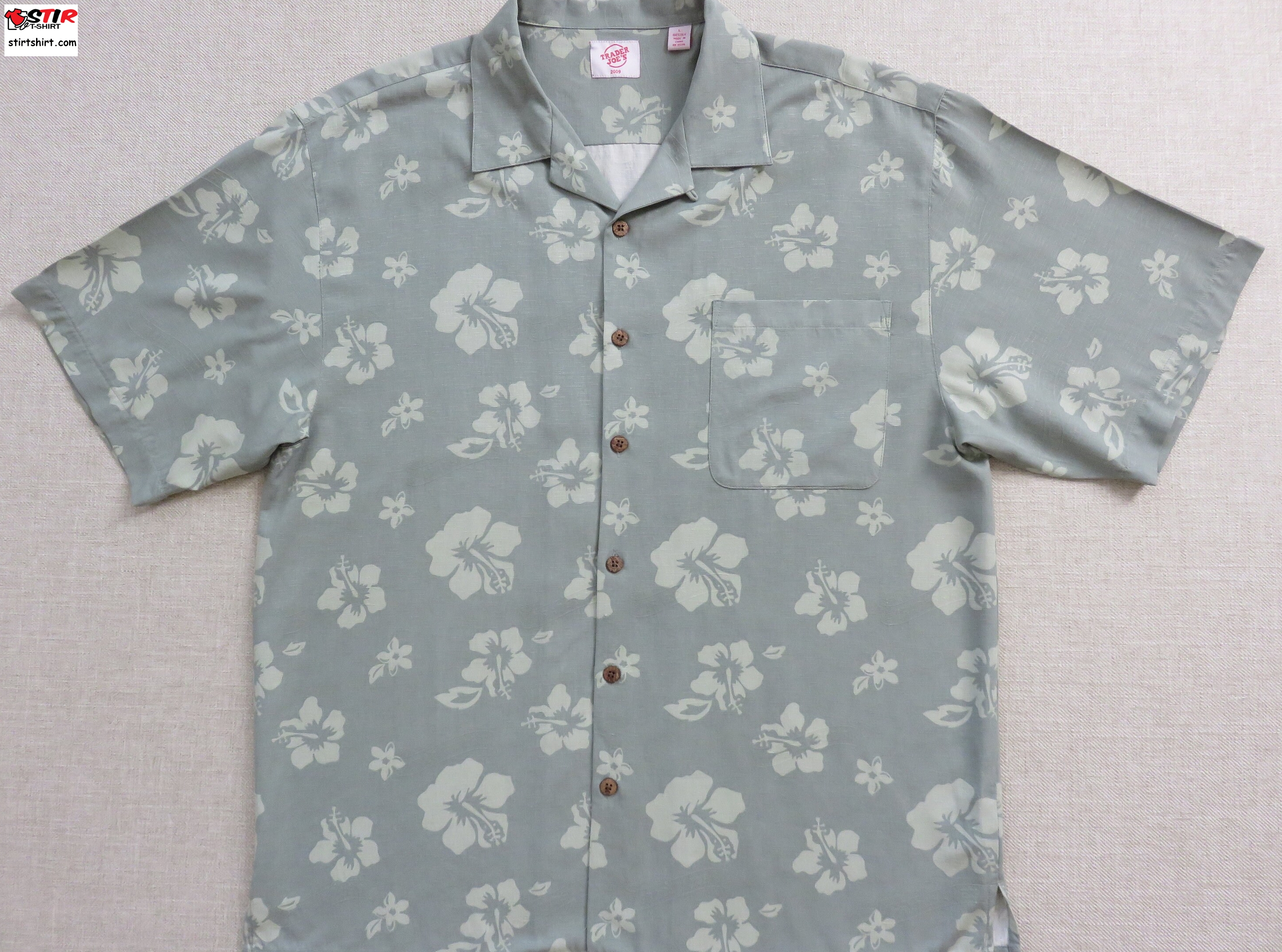 Trader Joe_S Hawaiian Shirt, Silk Hawaiian Shirt, Aloha Shirt, Tropical Hawaii Hibiscus Print  Trader Joe's 