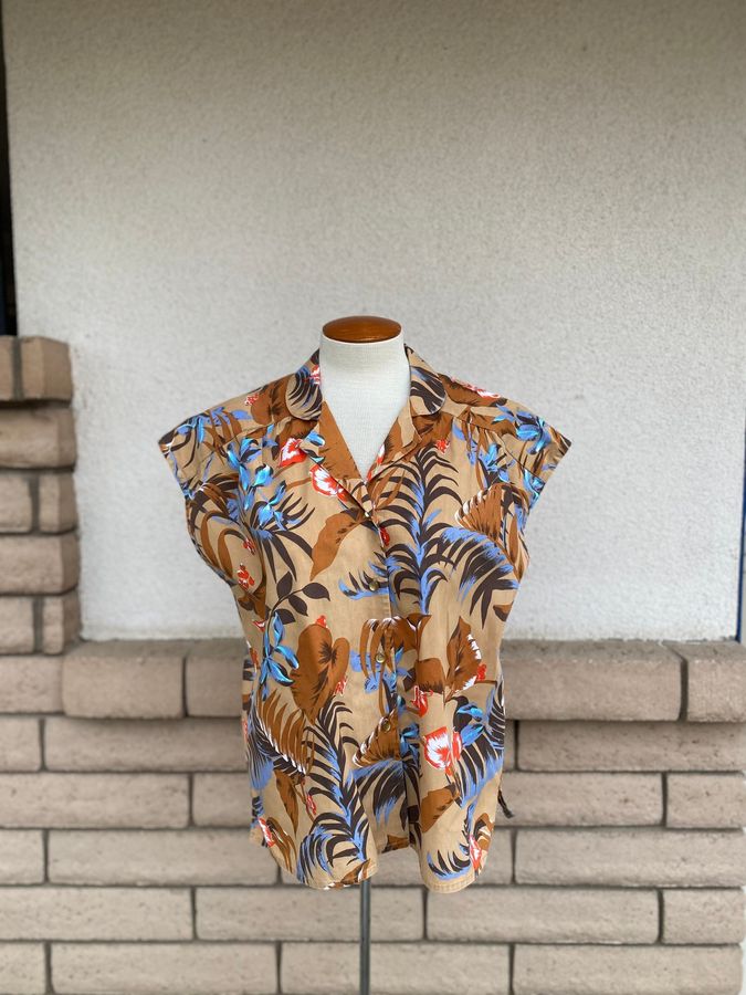 80S Tropical Shirt  Cap Sleeve Button Up Camp Shirt  Mocha Lavender Coral Hawaiian Shirt Women Large