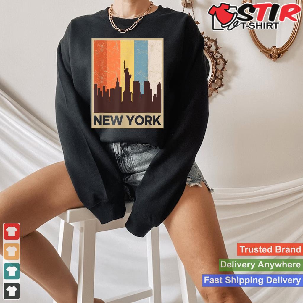 New York City Skyline Shirt Vintage Retro 70'S Nyc Graphic Shirt Hoodie Sweater Long Sleeve