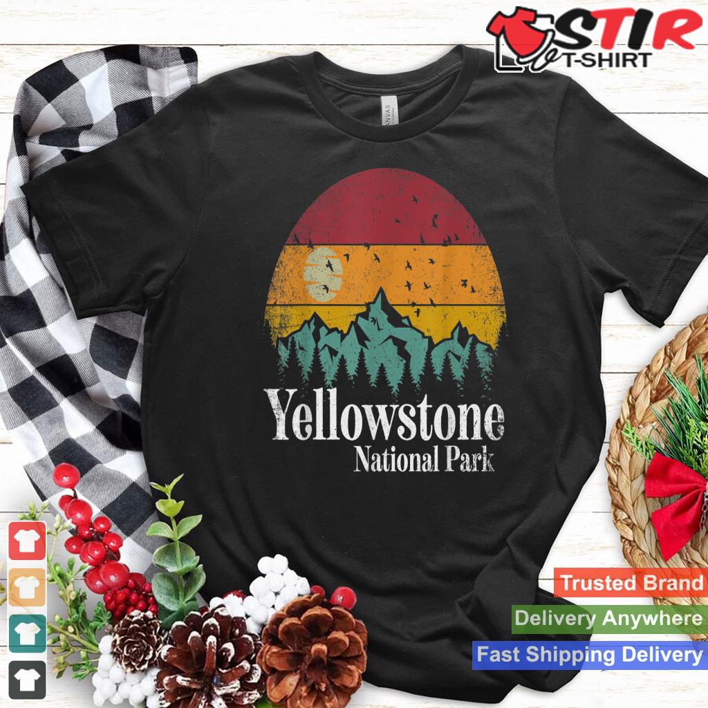 Yellowstone National Park Shirt Retro Mountain Vintage Gift Shirt Hoodie Sweater Long Sleeve